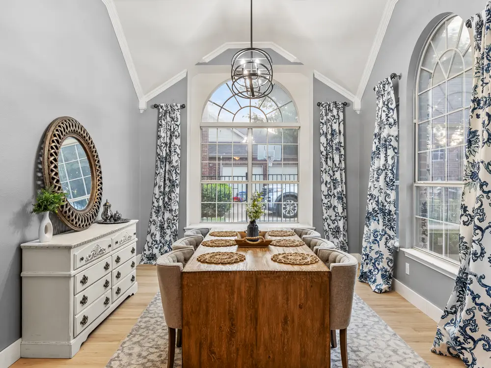 Dining room with arched window